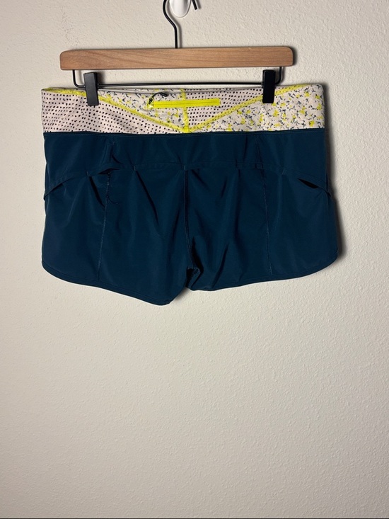 lululemon athletica Pants - Lululemon Run: Speed Short *4-way Stretch Alberta Lake / Wi14 Quilt 26 W7C91S